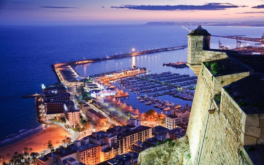 Centrico Y Espacioso Piso En Barrio Tranquilo Alicante Exterior foto